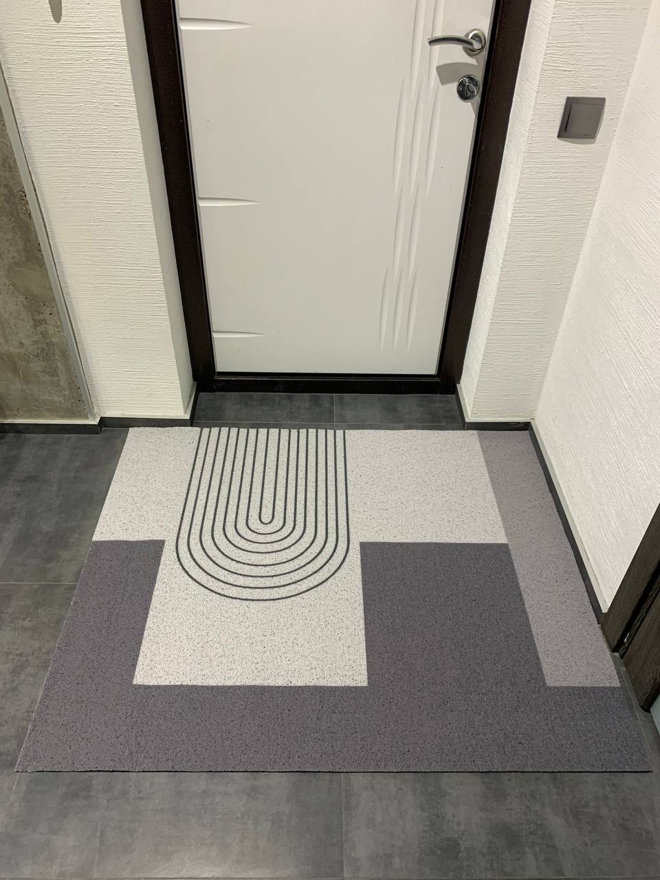 Dywanik chroniący przed brudem, dywanik do przedpokoju w stylu skandynawskim „Szary labirynt” - obrazek 4