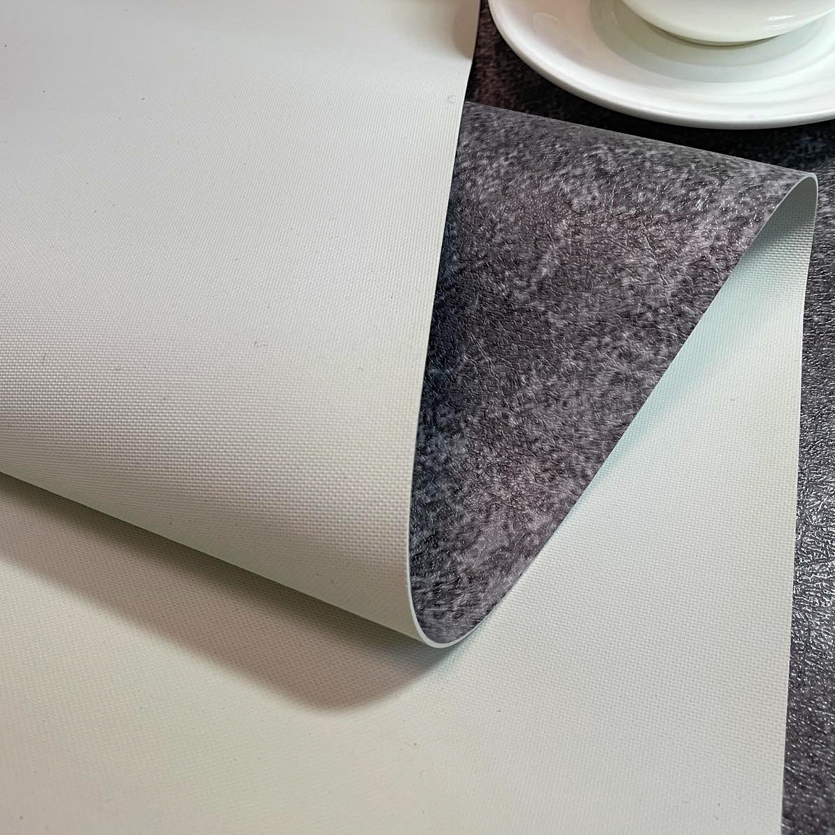 Biały obrus na kuchnię i jadalnię na zamówienie „White marble” - obrazek 7